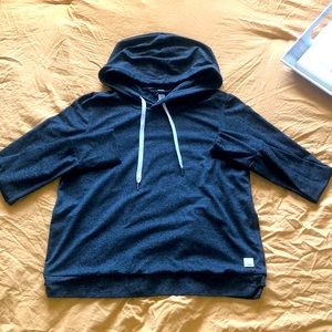 VUORI Crop Sweatshirt